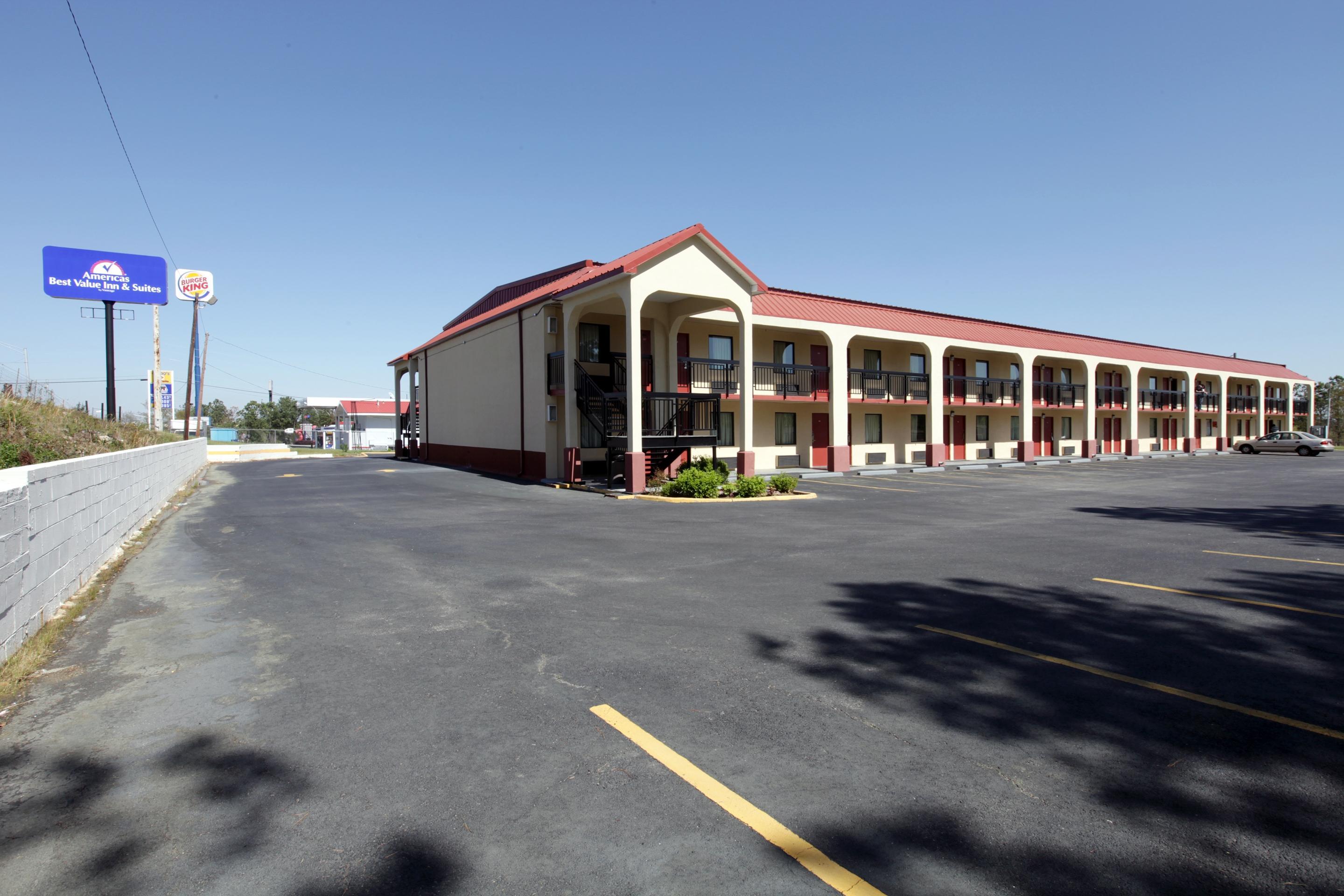 Americas Best Value Inn & Suites Macon Exterior photo