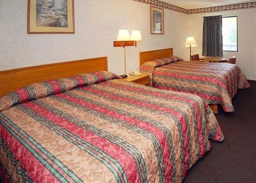 Americas Best Value Inn & Suites Macon Room photo